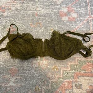 Green lace bra